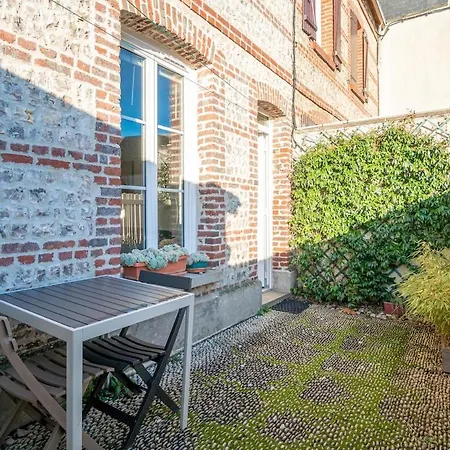 Les Cailloux Verts Holiday home Etretat