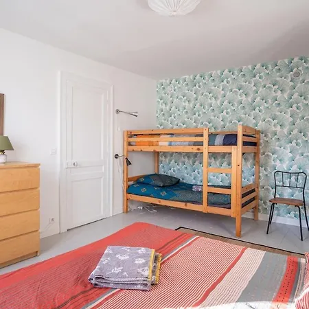 Holiday home Les Cailloux Verts *