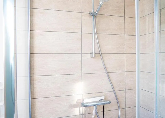 Les Cailloux Verts * Etretat