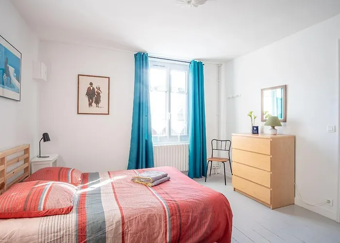 Les Cailloux Verts Holiday home *