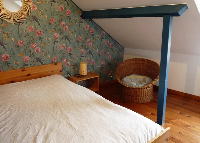 Les Cailloux Verts Holiday home *