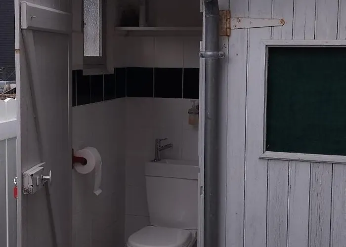 Les Cailloux Verts Etretat